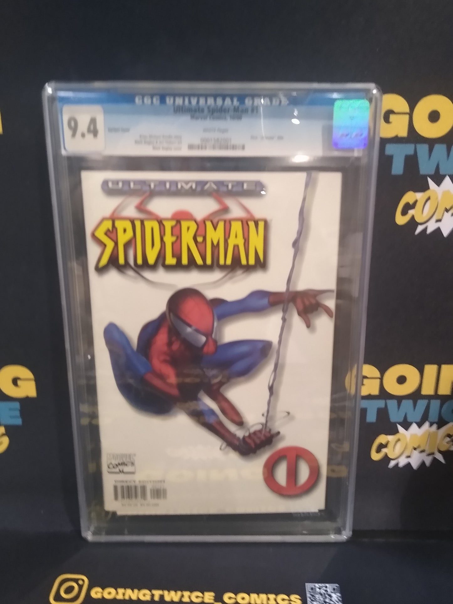 Ultimate Spider-Man 1ST EVER 1:100 RATIO IN HISTORY MONUMENTAL MARVEL COMIC #1 GRADED CGC 9.4