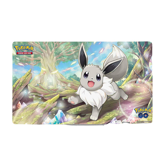 Pokémon GO Premium Collection Radiant Eevee Play Mat